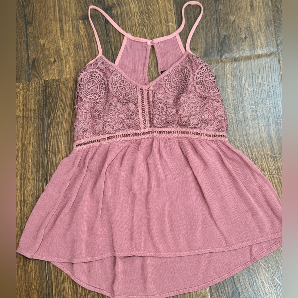 Kendall & Kylie Dusty Rose Crochet-Detail Tank